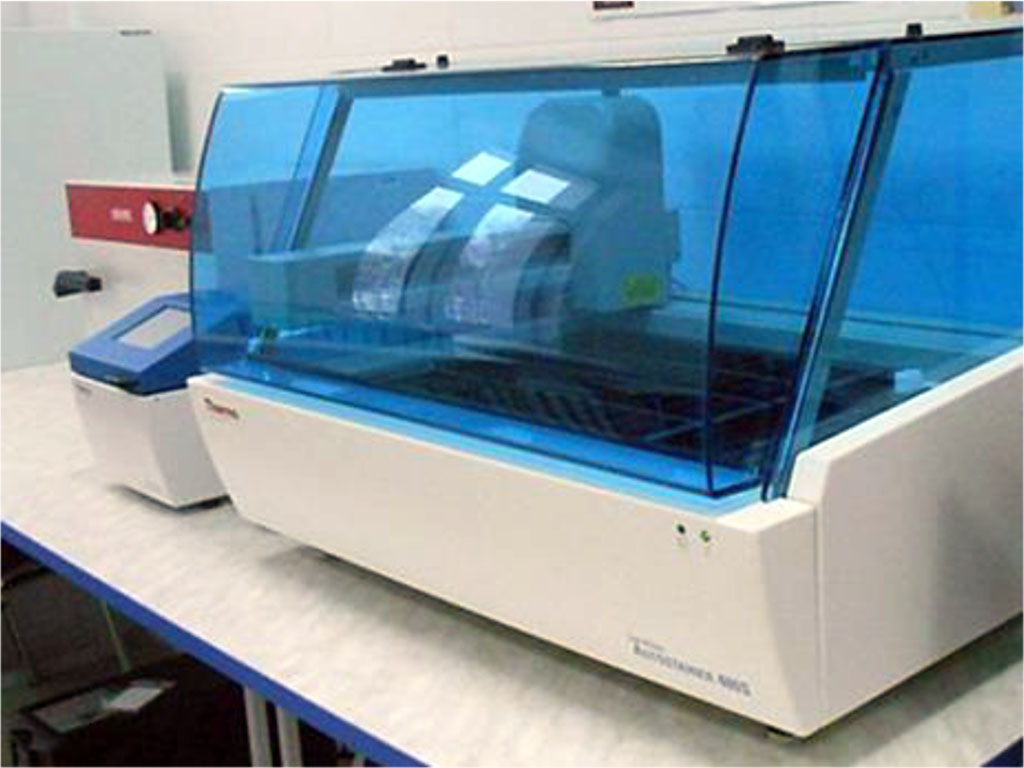 Fig. 3. A Thermo Scientific Autostainer 480S device for automatic immunohistochemical staining with a 2D Barcode system and a PT Module, Thermo Scientific water bath device for dewaxing drugs and unmasking antigens (Thermo Fisher Scientific).