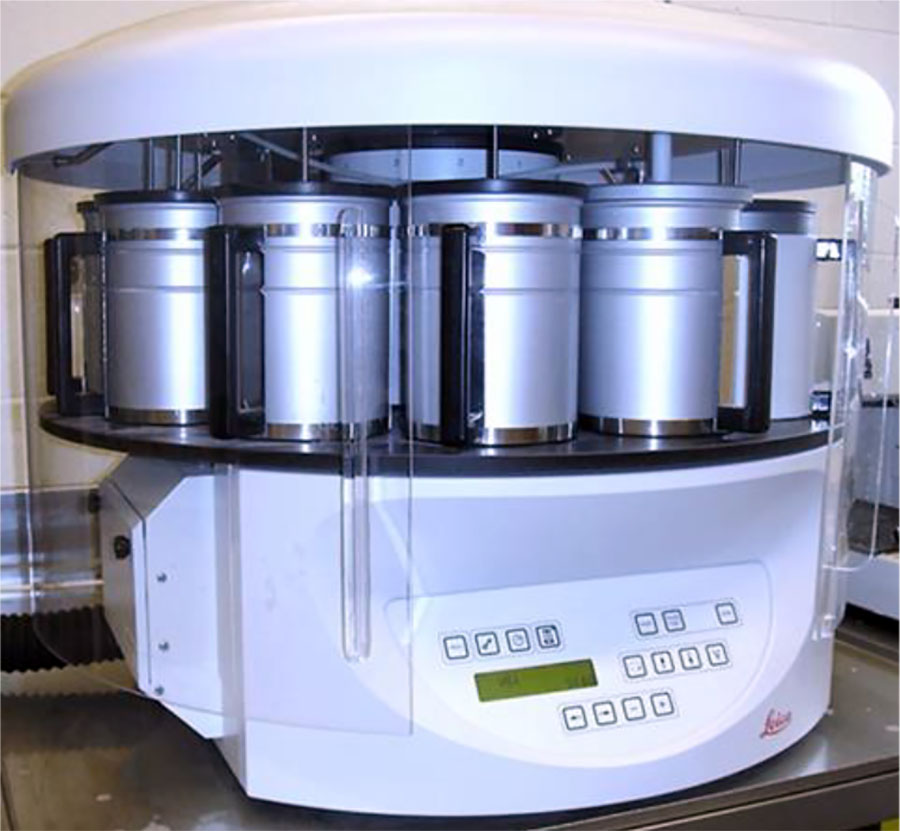 Figure 1. Leica ТР1020, automatic system for tissue histological treatment